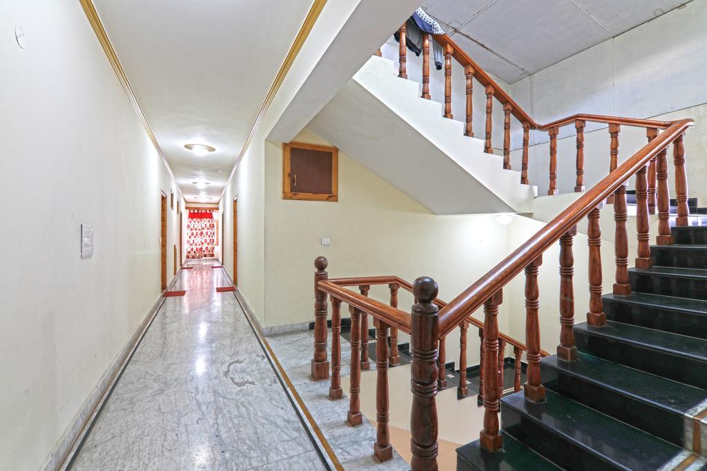Hotel Prini Inn 마날리 외부 사진