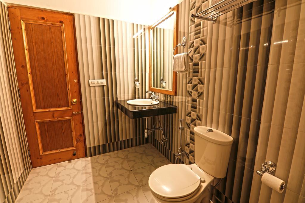 Hotel Prini Inn 마날리 외부 사진